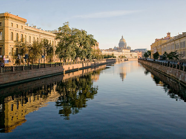 Boat Trips and River Cruises of St Petersburg, Russia