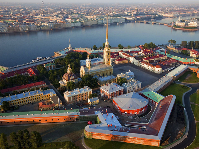 Peter and Paul Fortress. Individual tour guide, private guide, tour to St Petersburg, guided tour to St Petersburg, adventure in St Petersburg, St Petersburg city-tour, private tours in St Petersburg