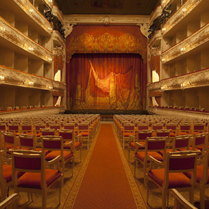 Teatro de ópera y ballet Mikhailovskiy Teatro de ópera y ballet Mikhailovskiy