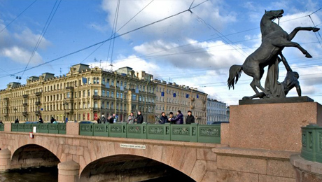 Anichkov Bridge